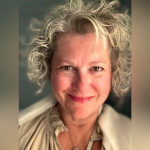 Meet your Posher, Mika